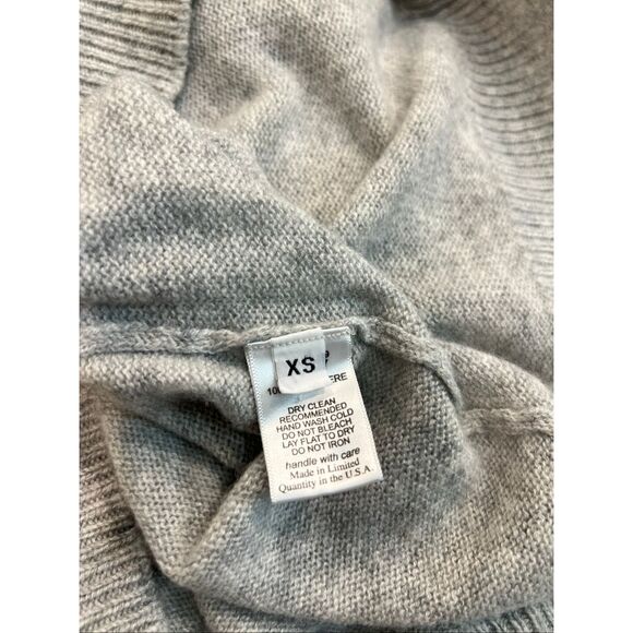Lauren Moshi Beverly Hills Women's V-neck Cashmere Lips Pullover Sweater Gray XS - Picture 5 of 6